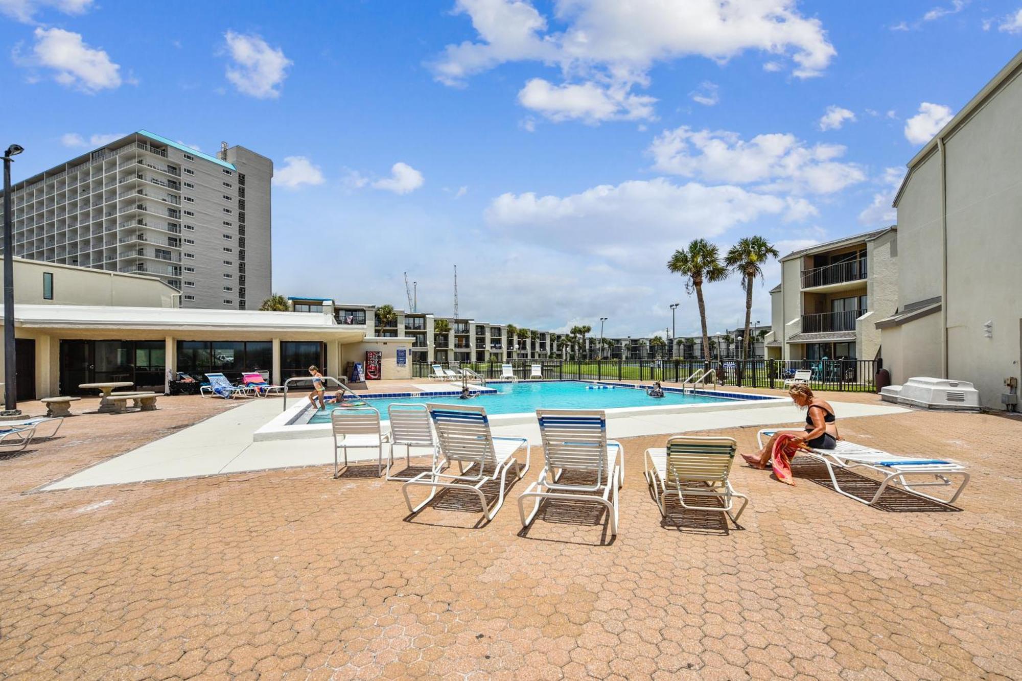 Sugar Beach Condominium #A14 By Book That Condo Panama City Beach Exterior photo