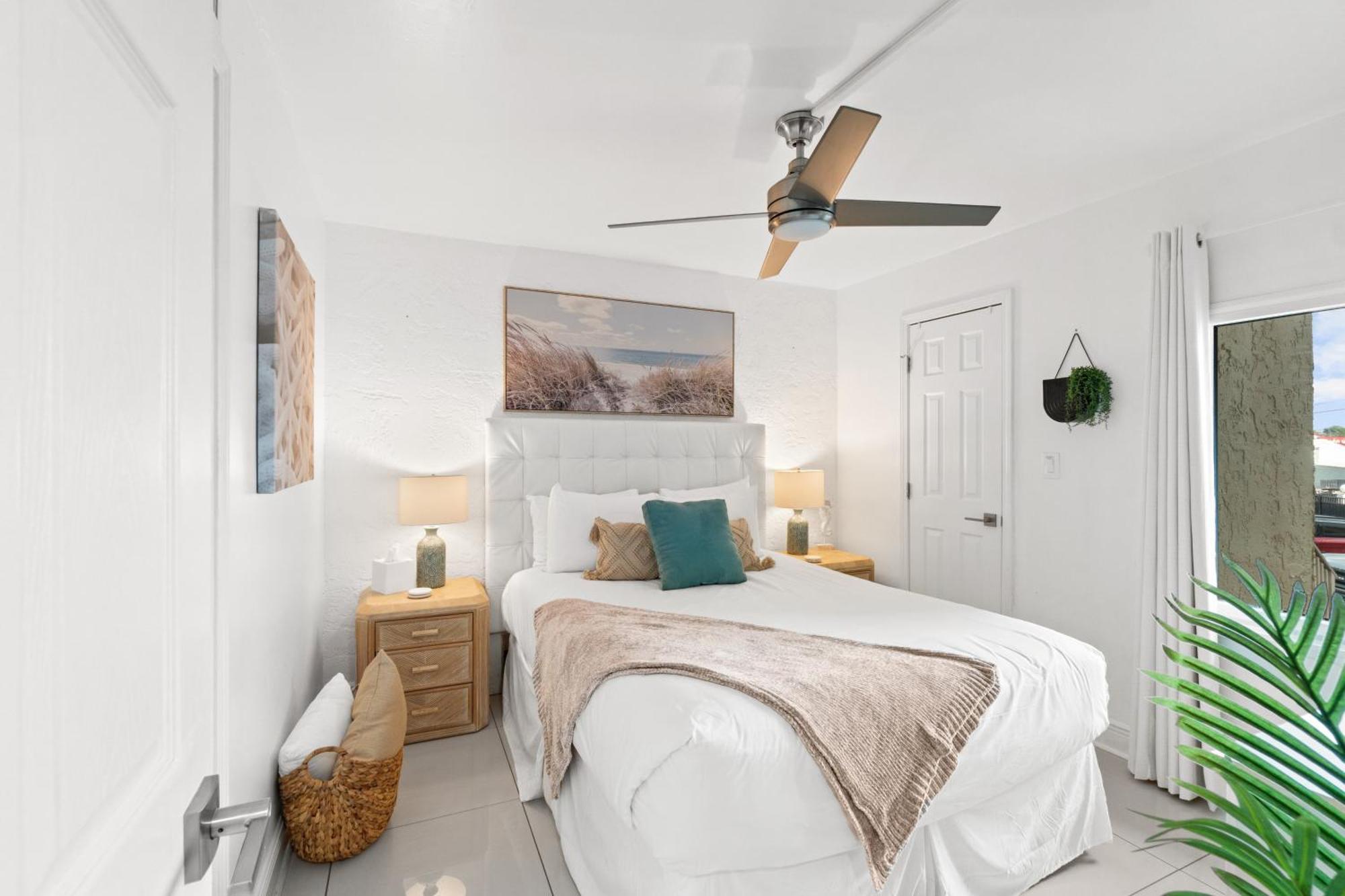 Sugar Beach Condominium #A14 By Book That Condo Panama City Beach Exterior photo
