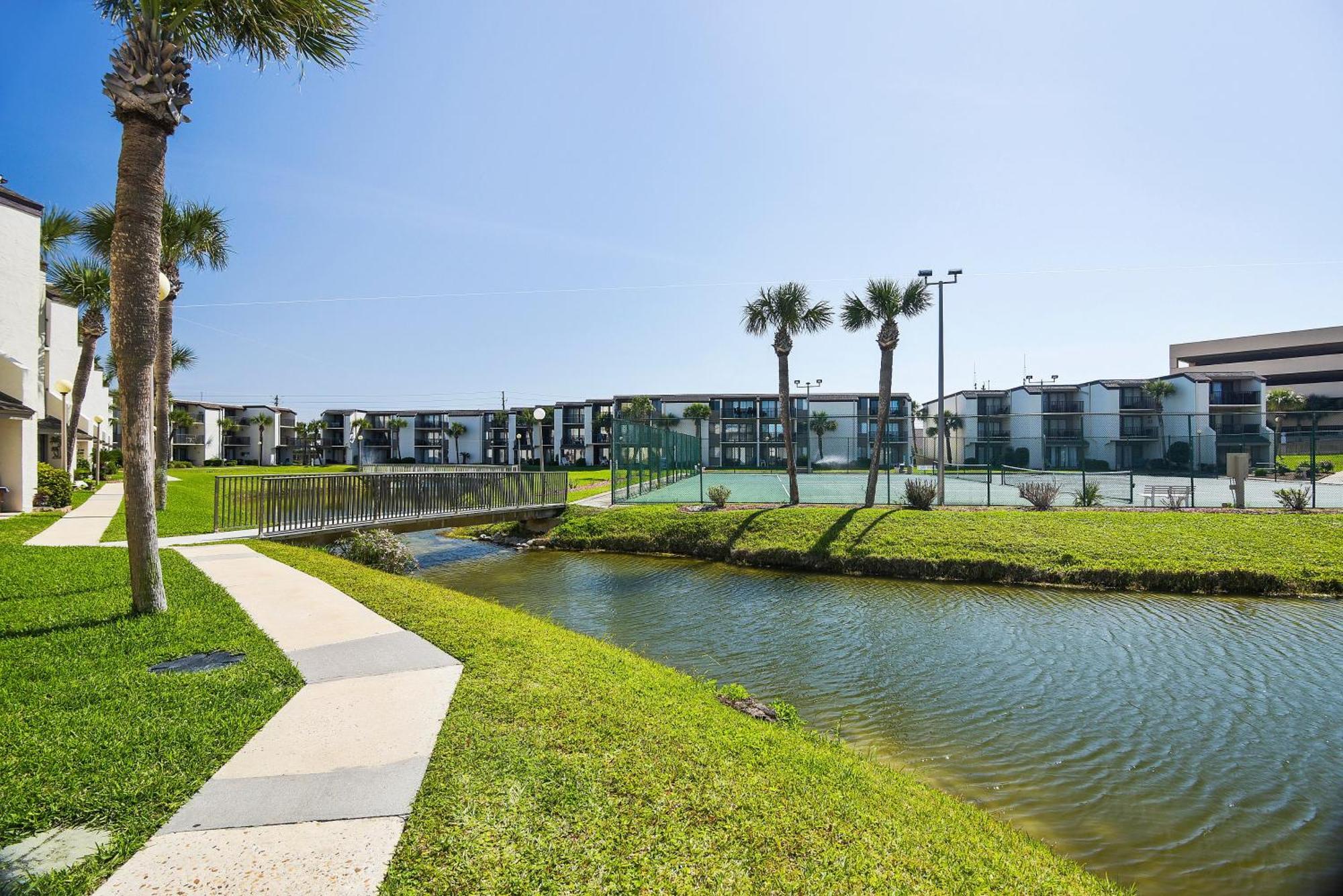 Sugar Beach Condominium #A14 By Book That Condo Panama City Beach Exterior photo